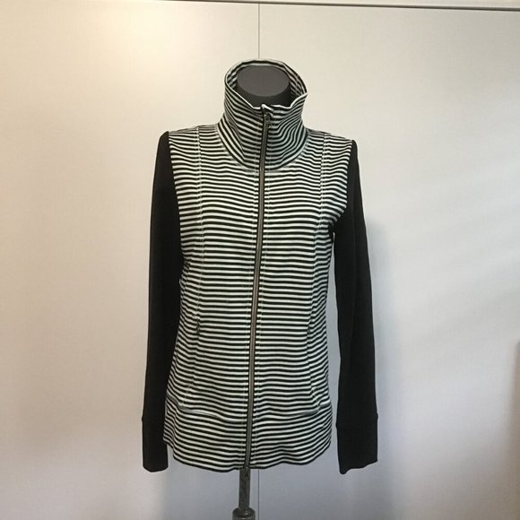 Lululemon Daily Yoga Jacket Classic Stripe Mint Moment Black/Black Size 10 - Picture 3 of 15